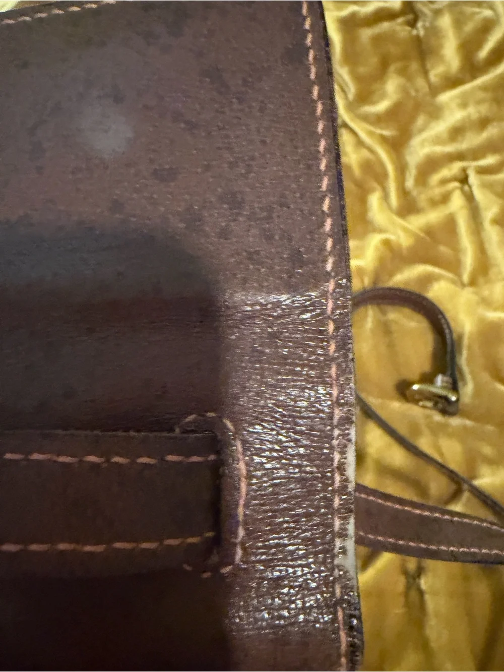 Gucci vibrage Brown Leather satchel with Front Pocket and Gold Hardware